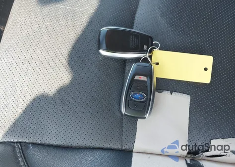 2015 Subaru Outback 2.5I Limited из США, поврежденный, VIN 4S4BSBNC9F3302844